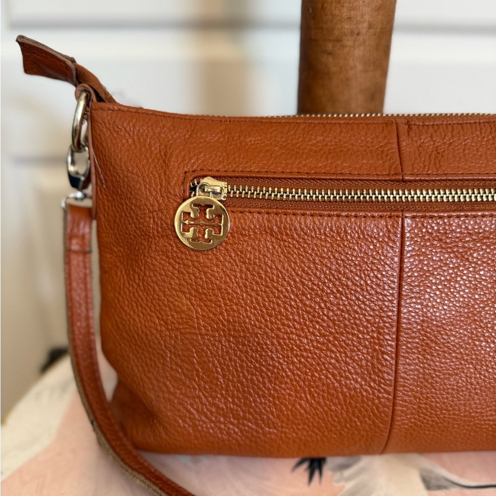 Tory Burch Tan Leather Crossbody Bag - Picture 5 of 9